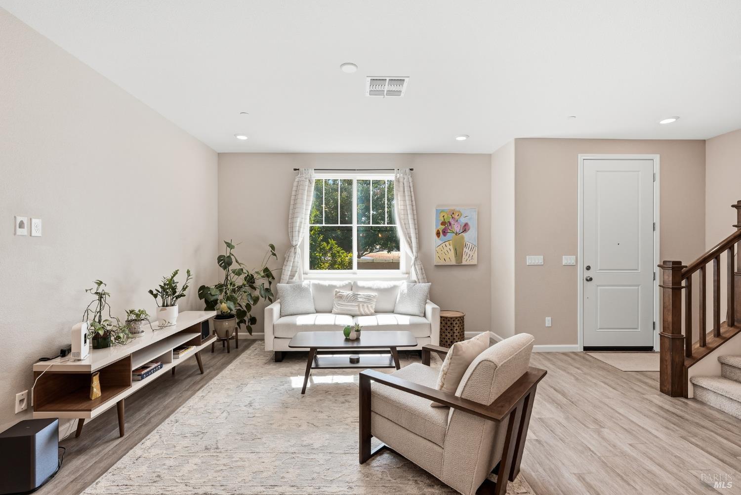 12 Lesina Way