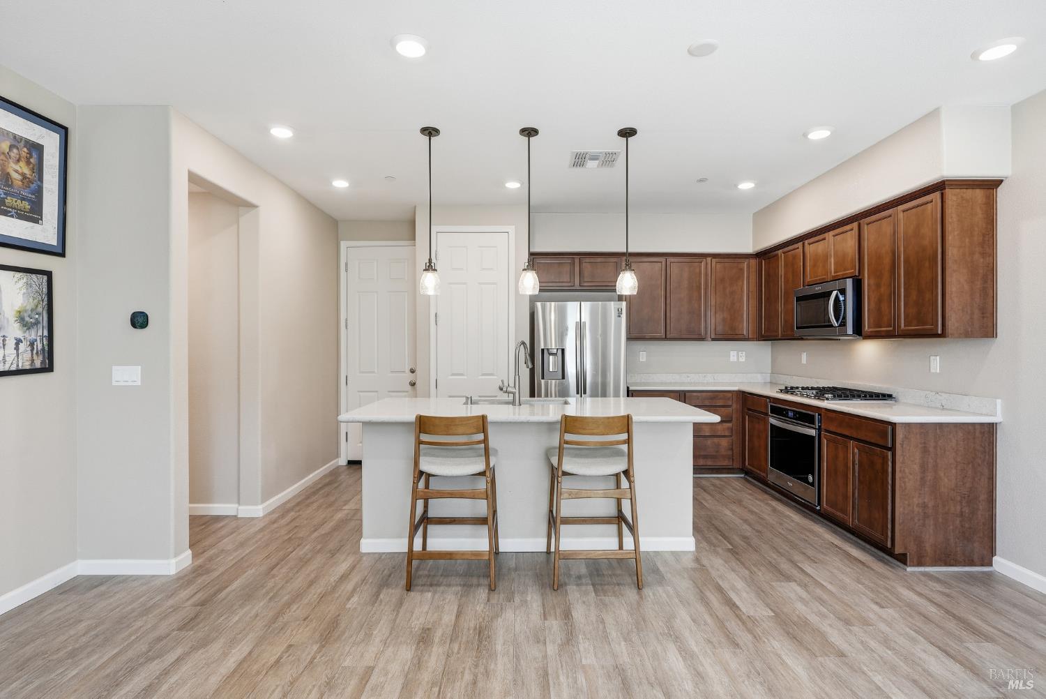 12 Lesina Way