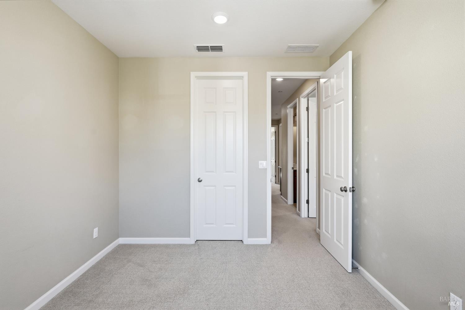 12 Lesina Way
