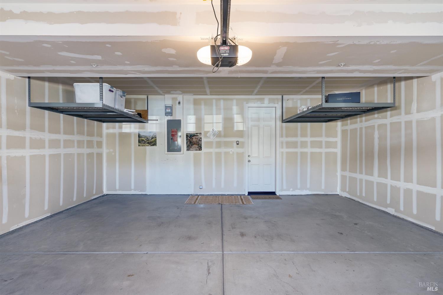 12 Lesina Way