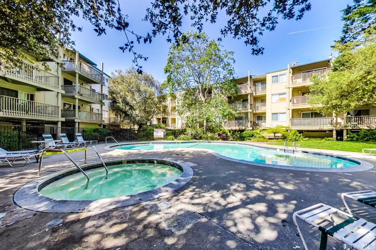 361 Half Moon Lane Unit: 213