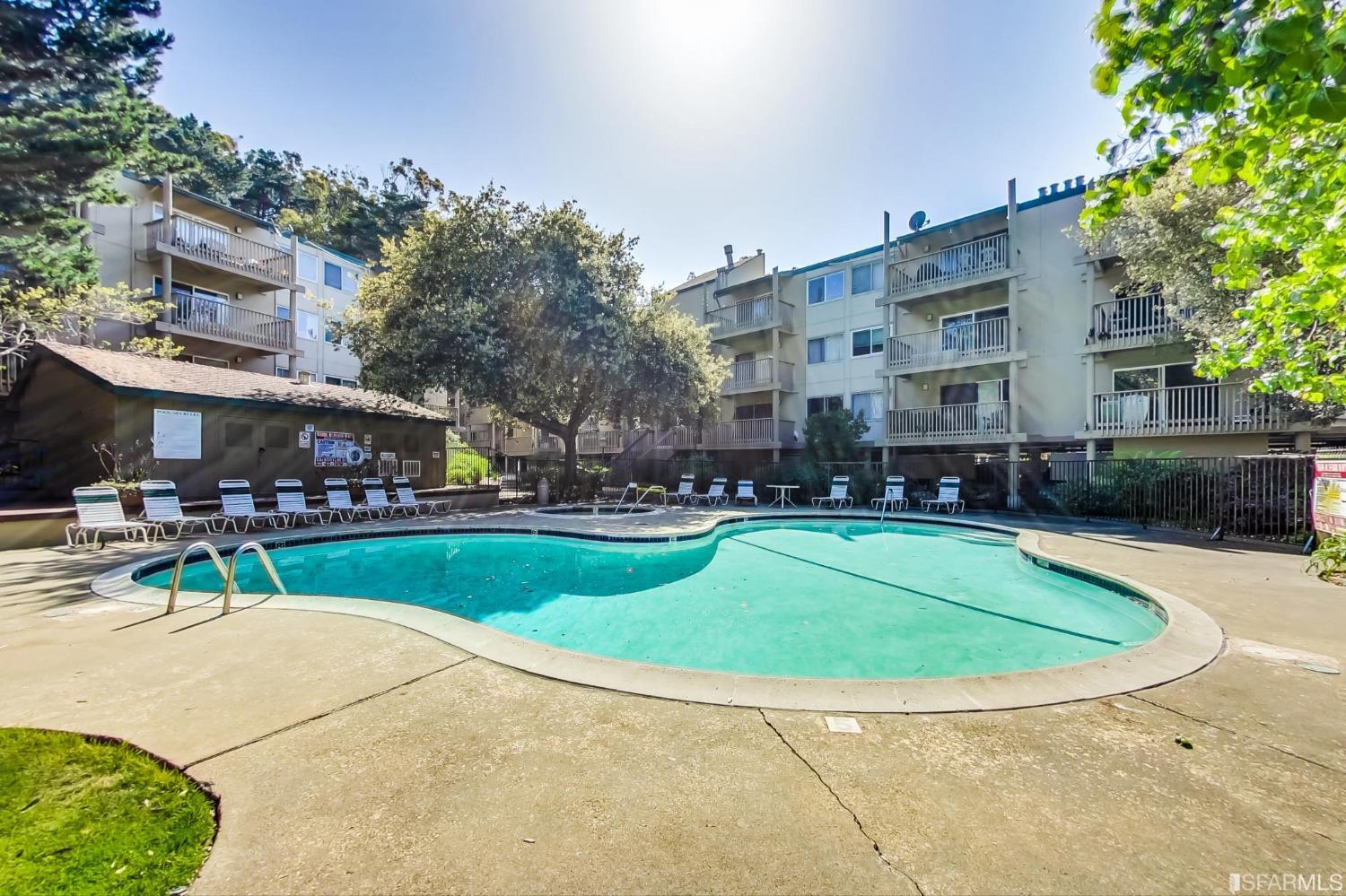 361 Half Moon Lane Unit: 213