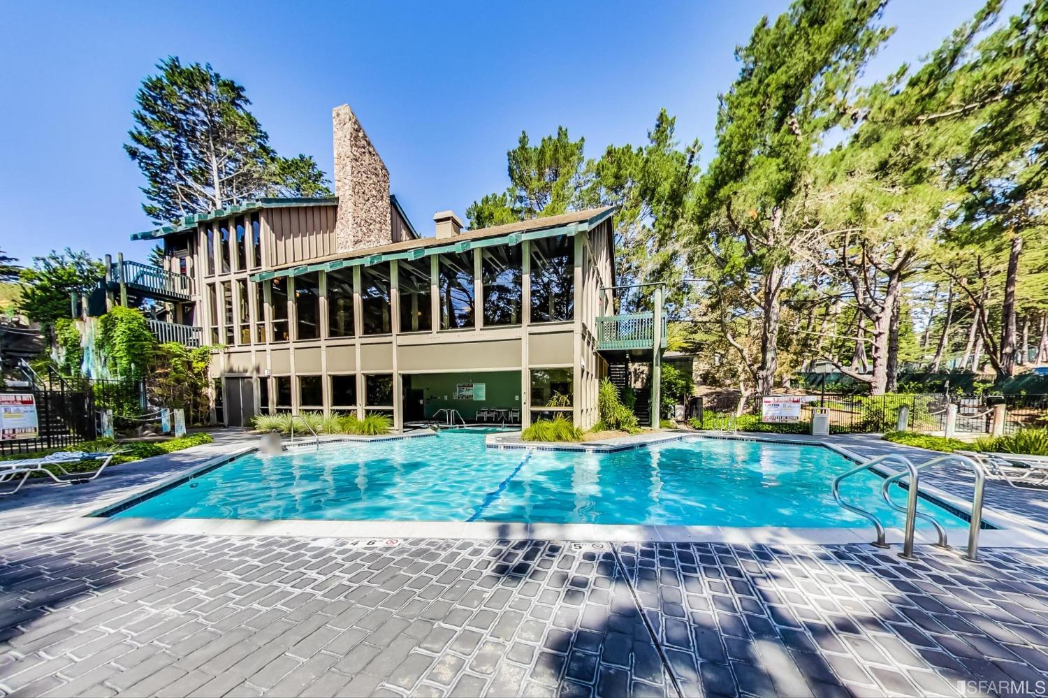 361 Half Moon Lane Unit: 213