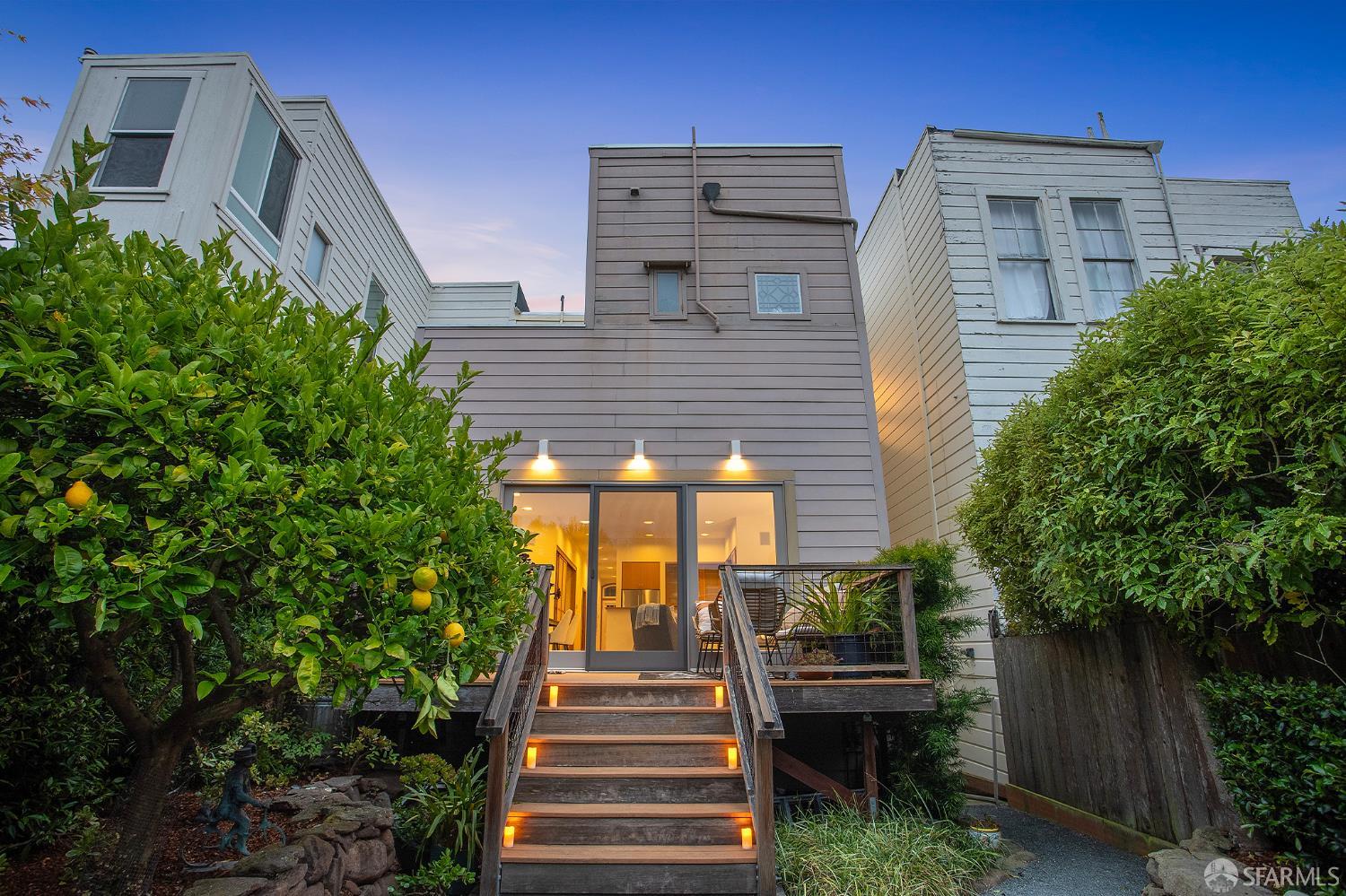 1831 Steiner Street