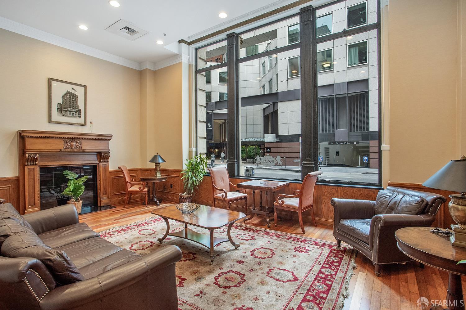 201 Sansome Street # 303