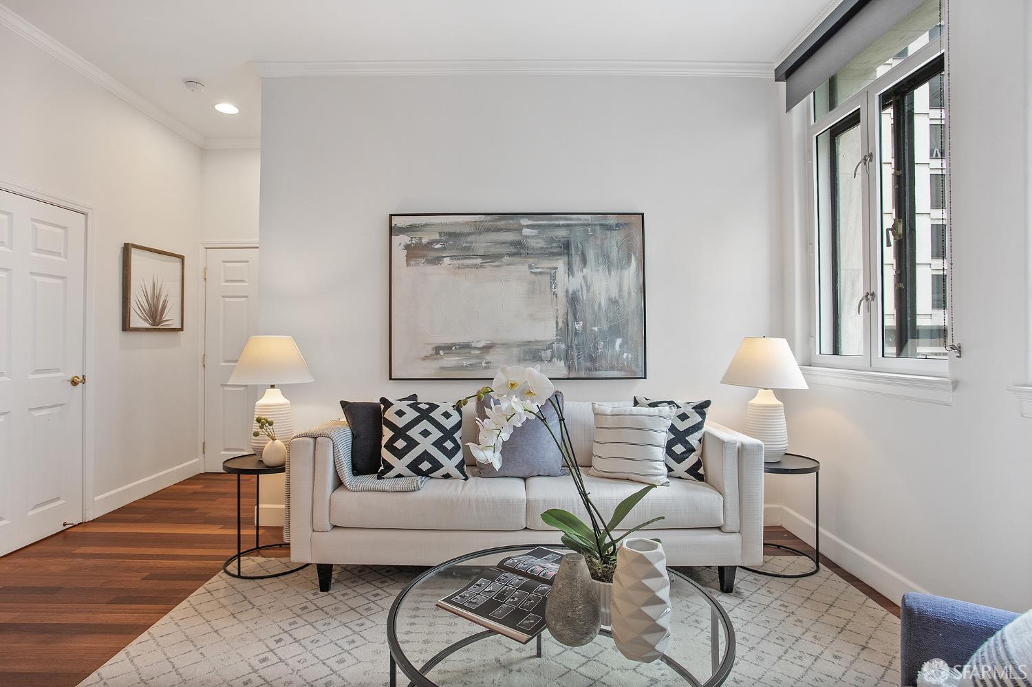 201 Sansome Street # 303