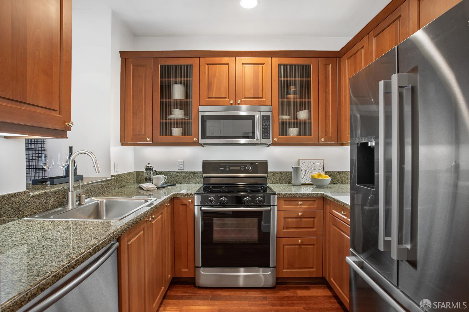 201 Sansome Street # 303