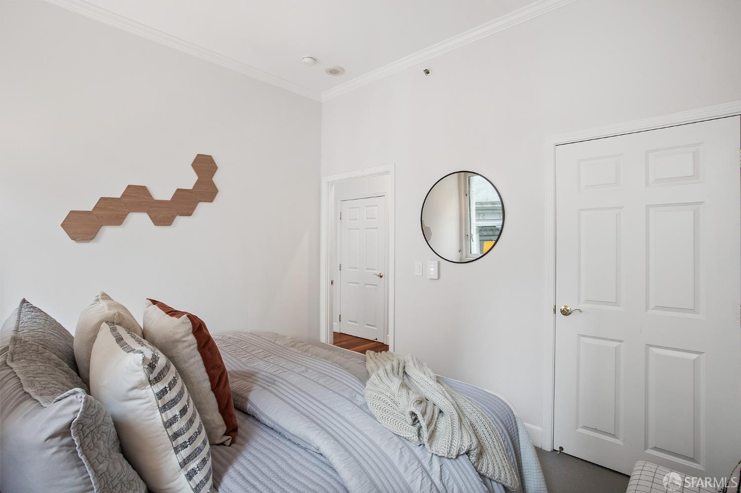 201 Sansome Street # 303