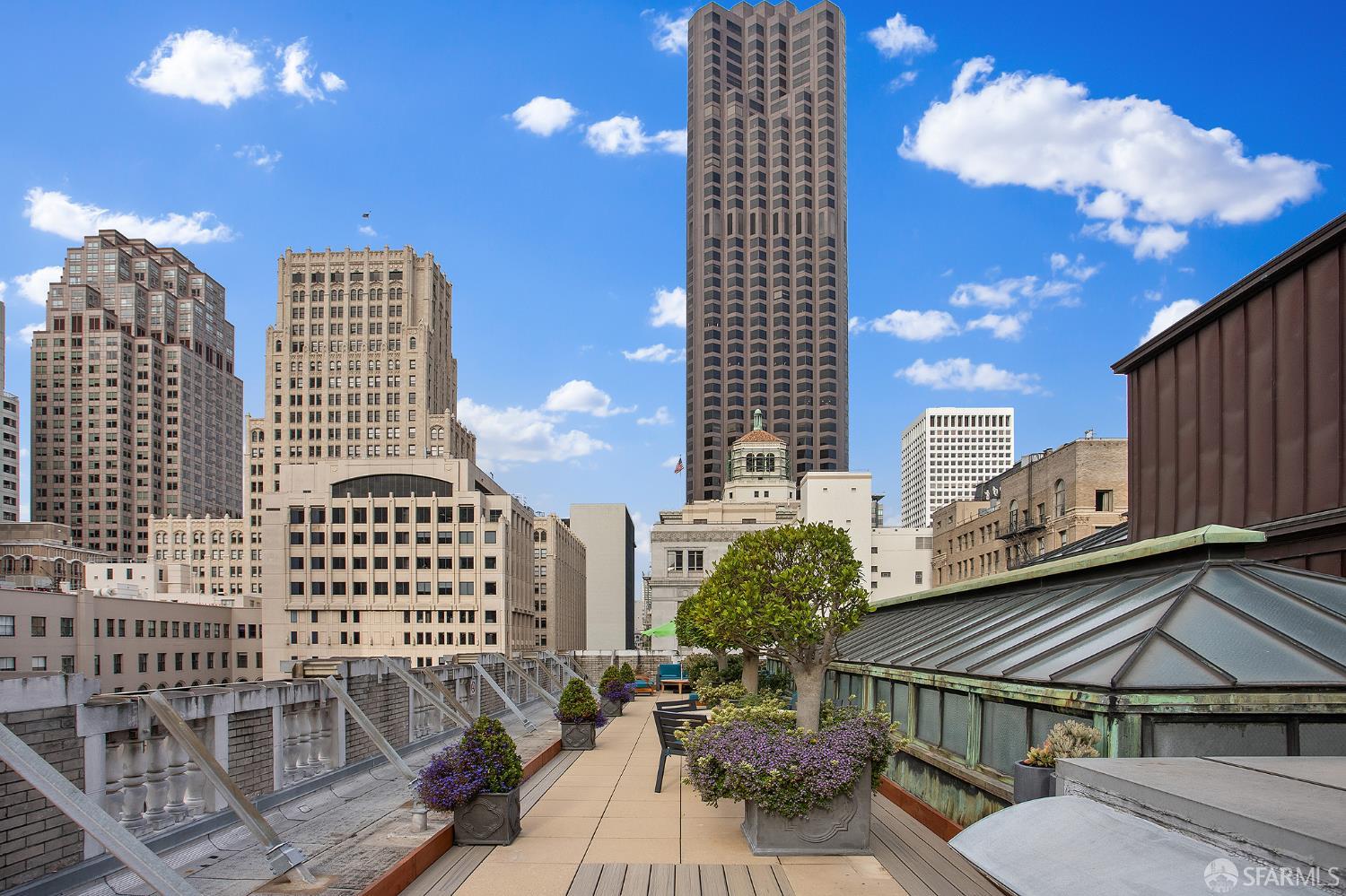 201 Sansome Street # 303