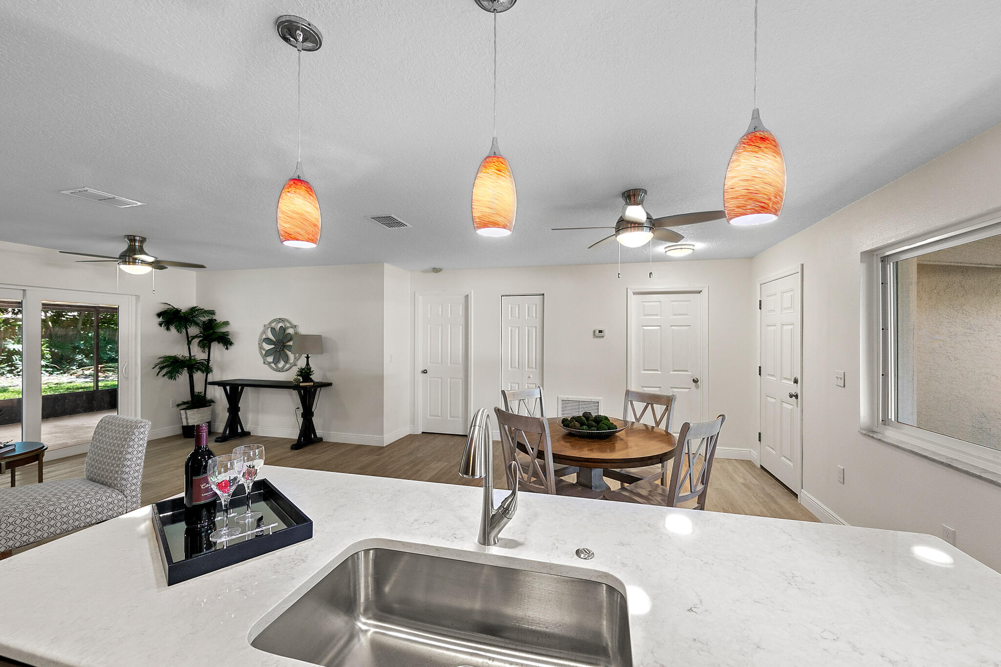 1991 Ontario Circle S