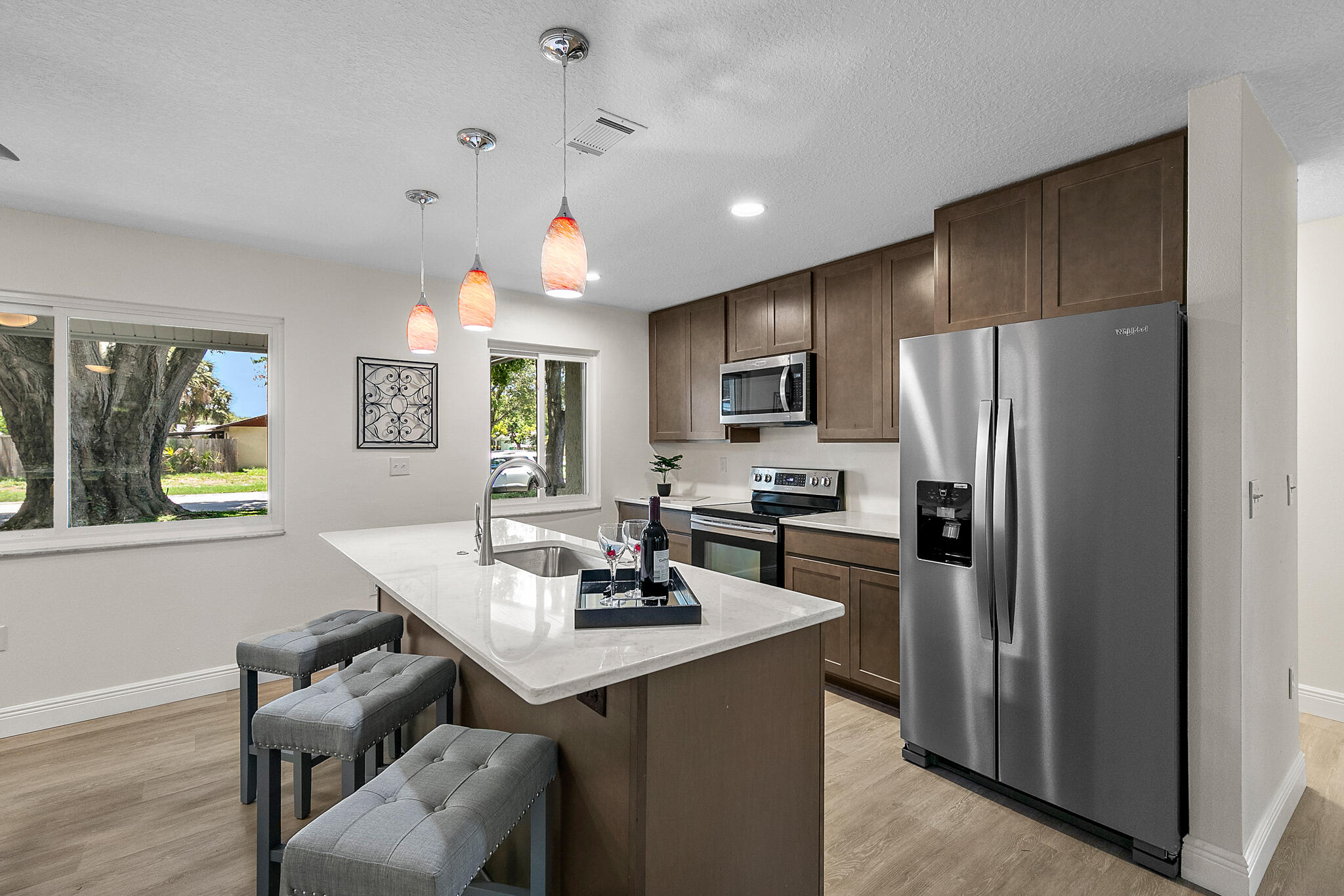 1991 Ontario Circle S