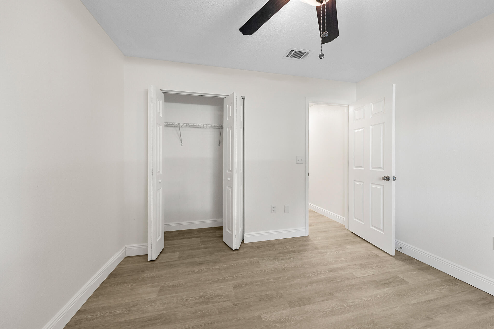 1991 Ontario Circle S