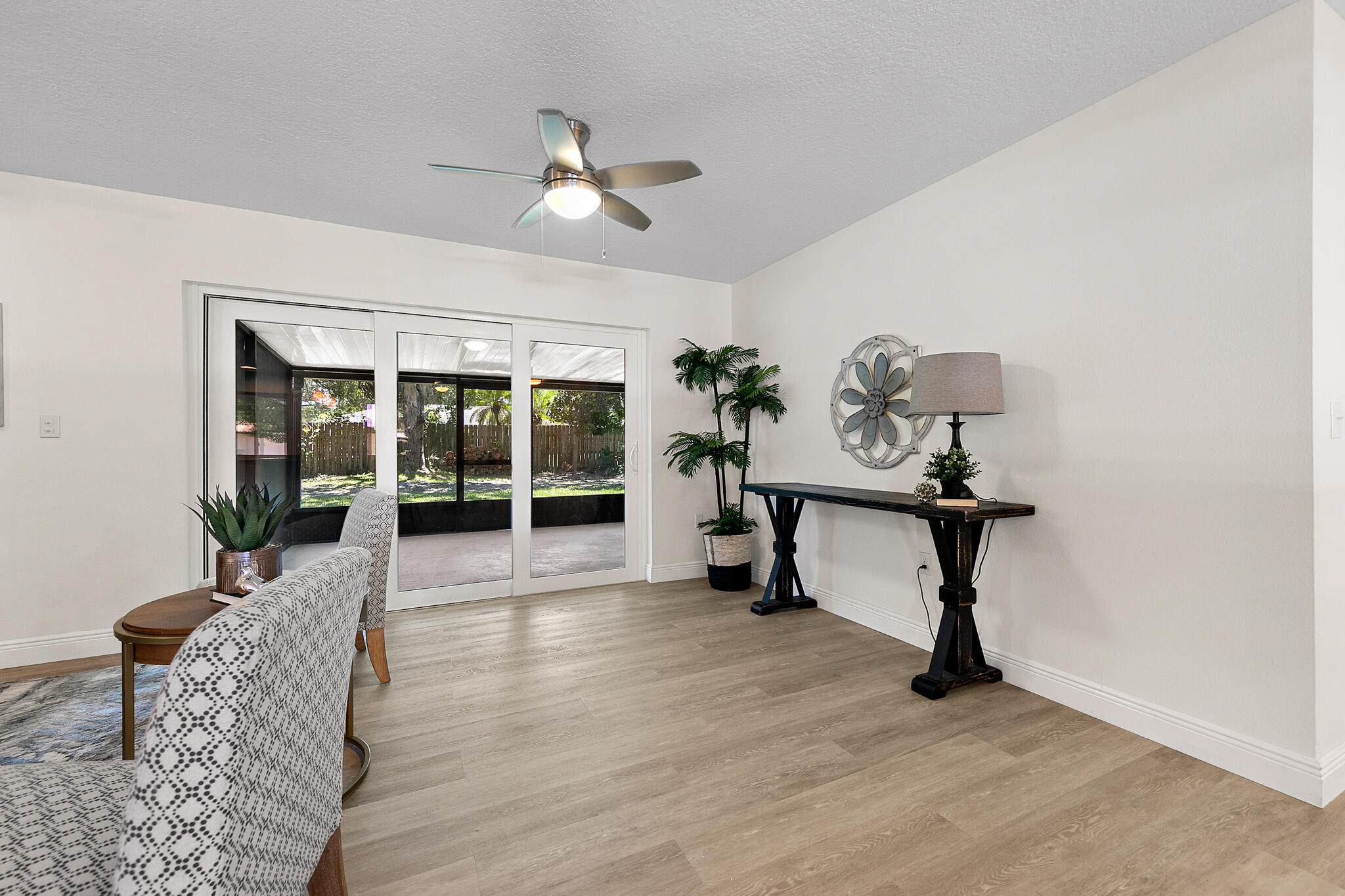 1991 Ontario Circle S