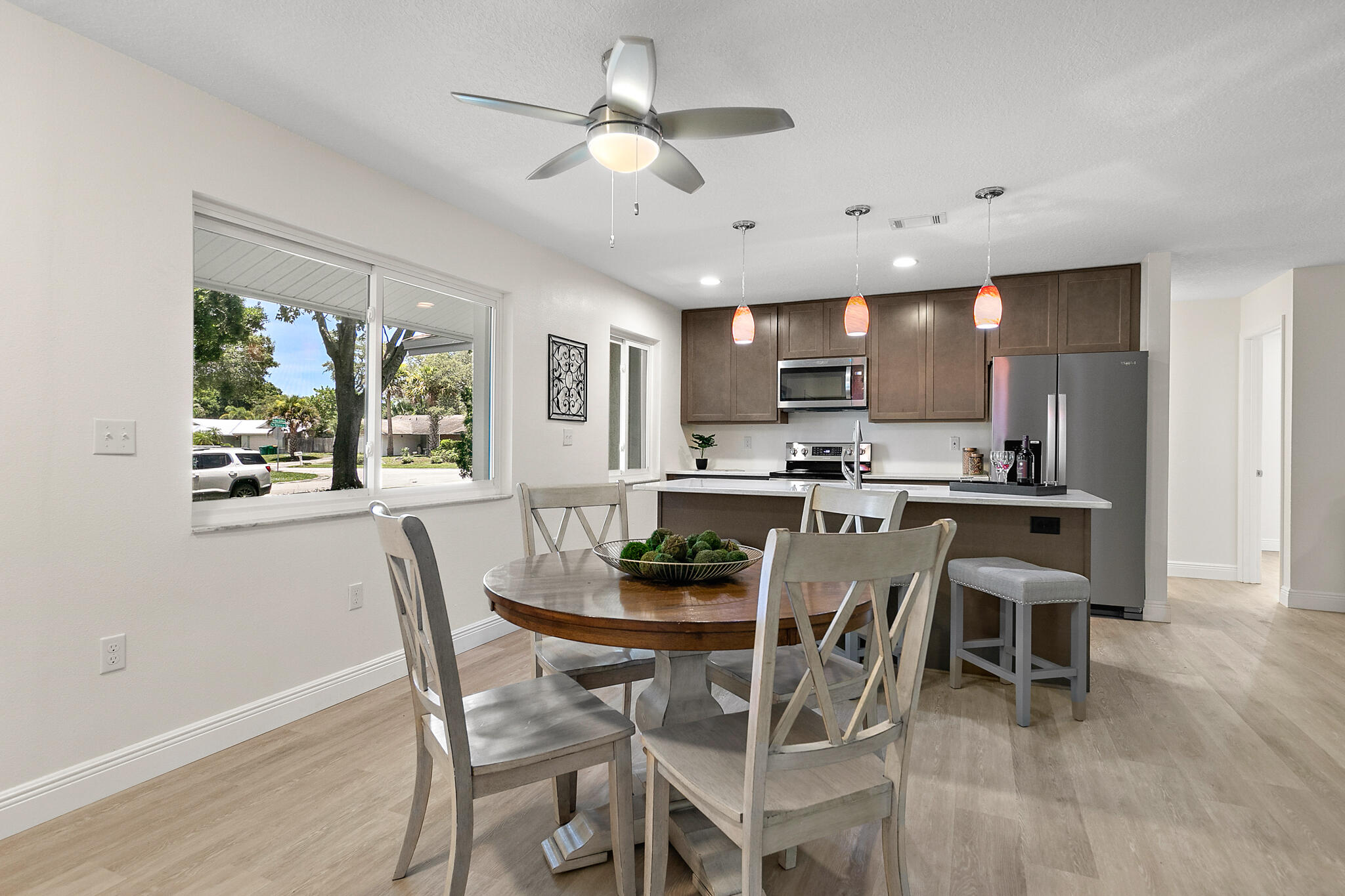 1991 Ontario Circle S