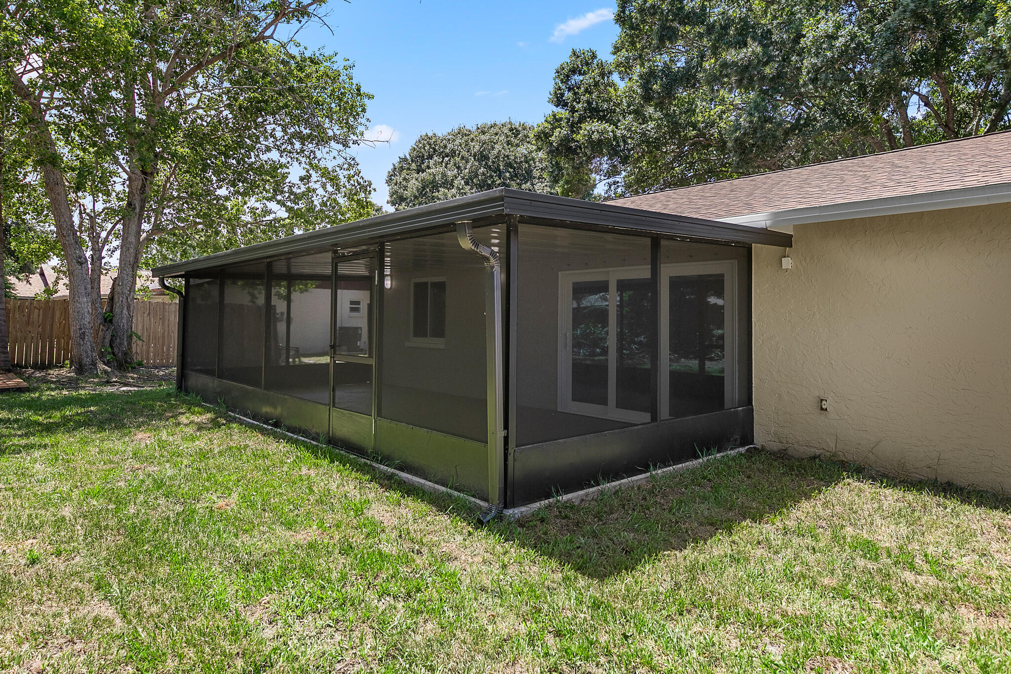 1991 Ontario Circle S