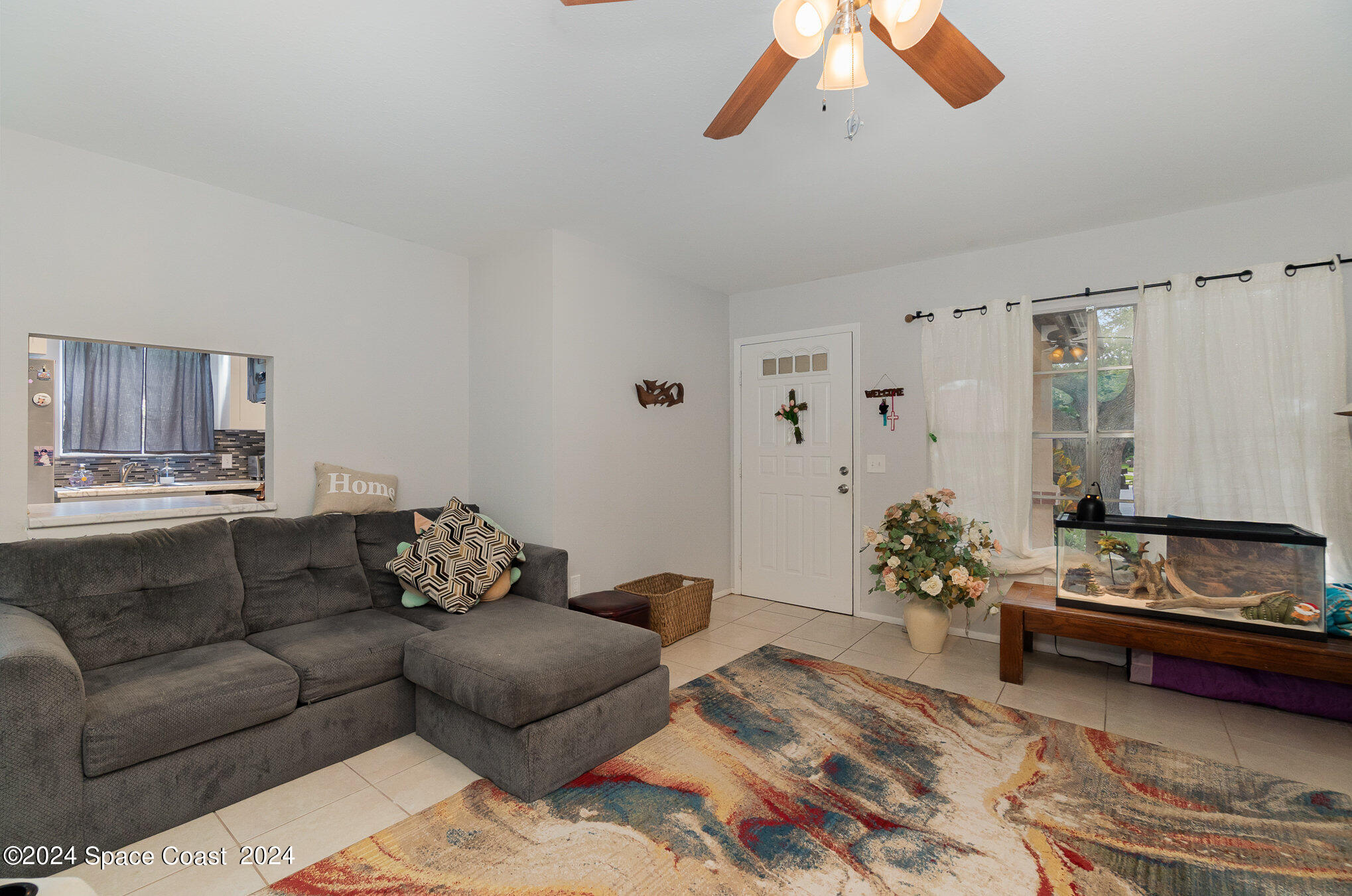 898 Brow Court NE