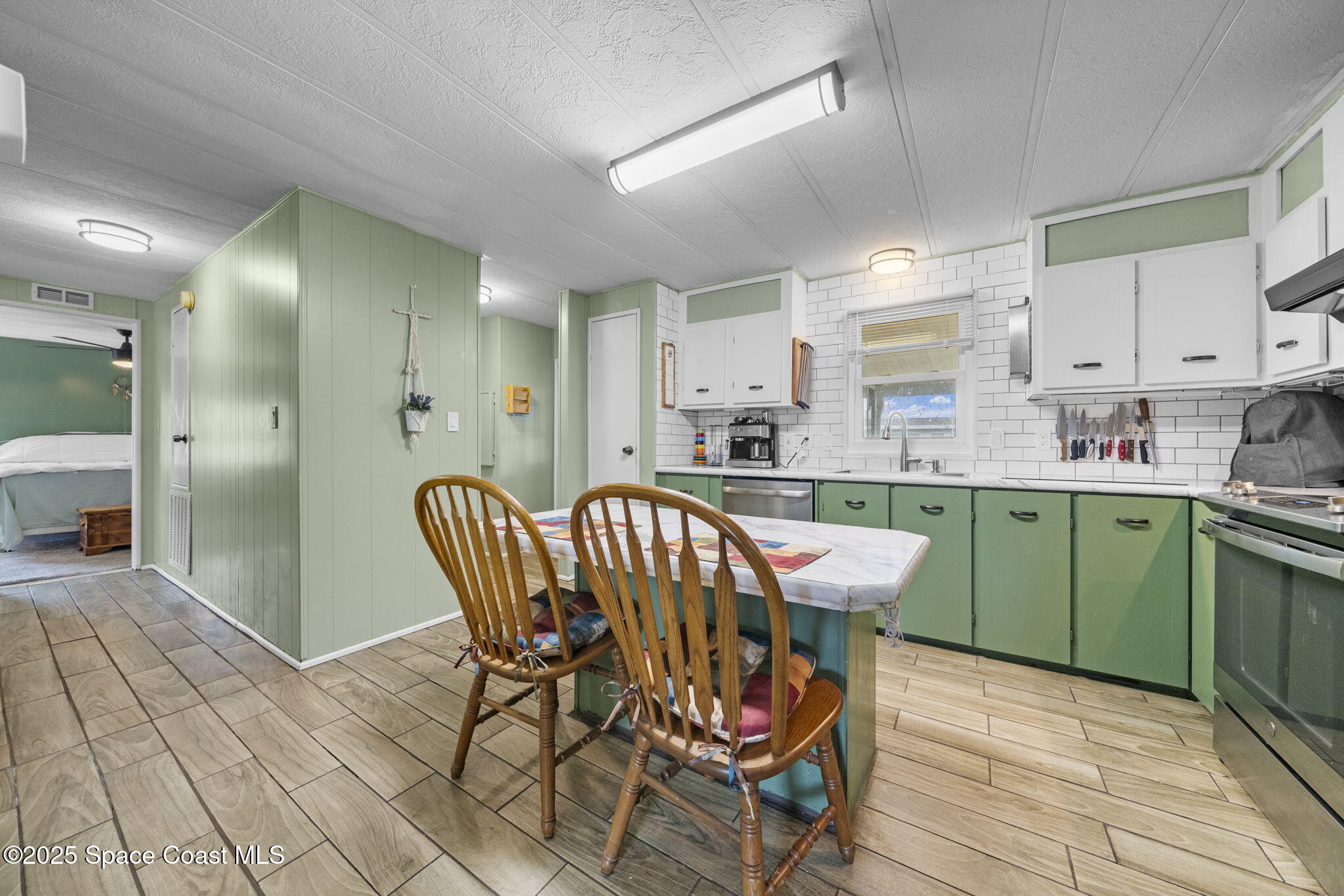 345 Avocado Drive