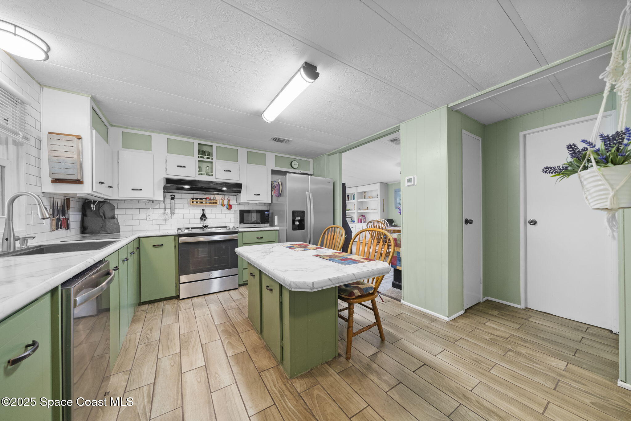 345 Avocado Drive
