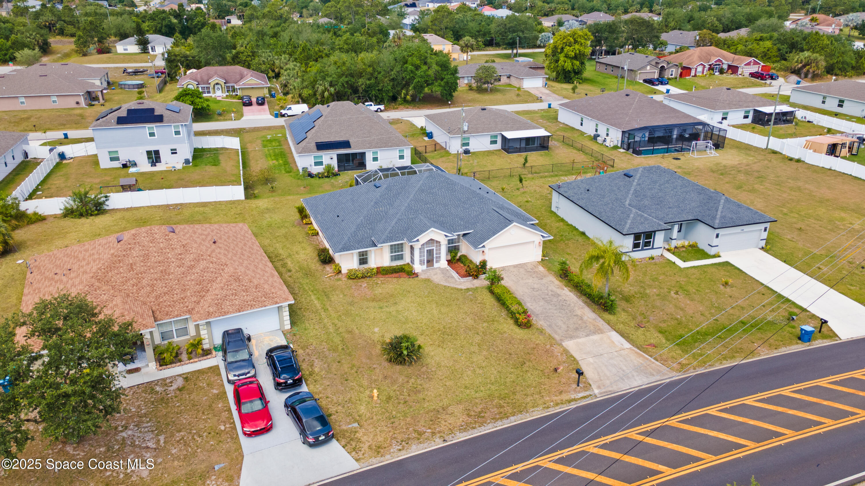 1950 De Groodt Road SW