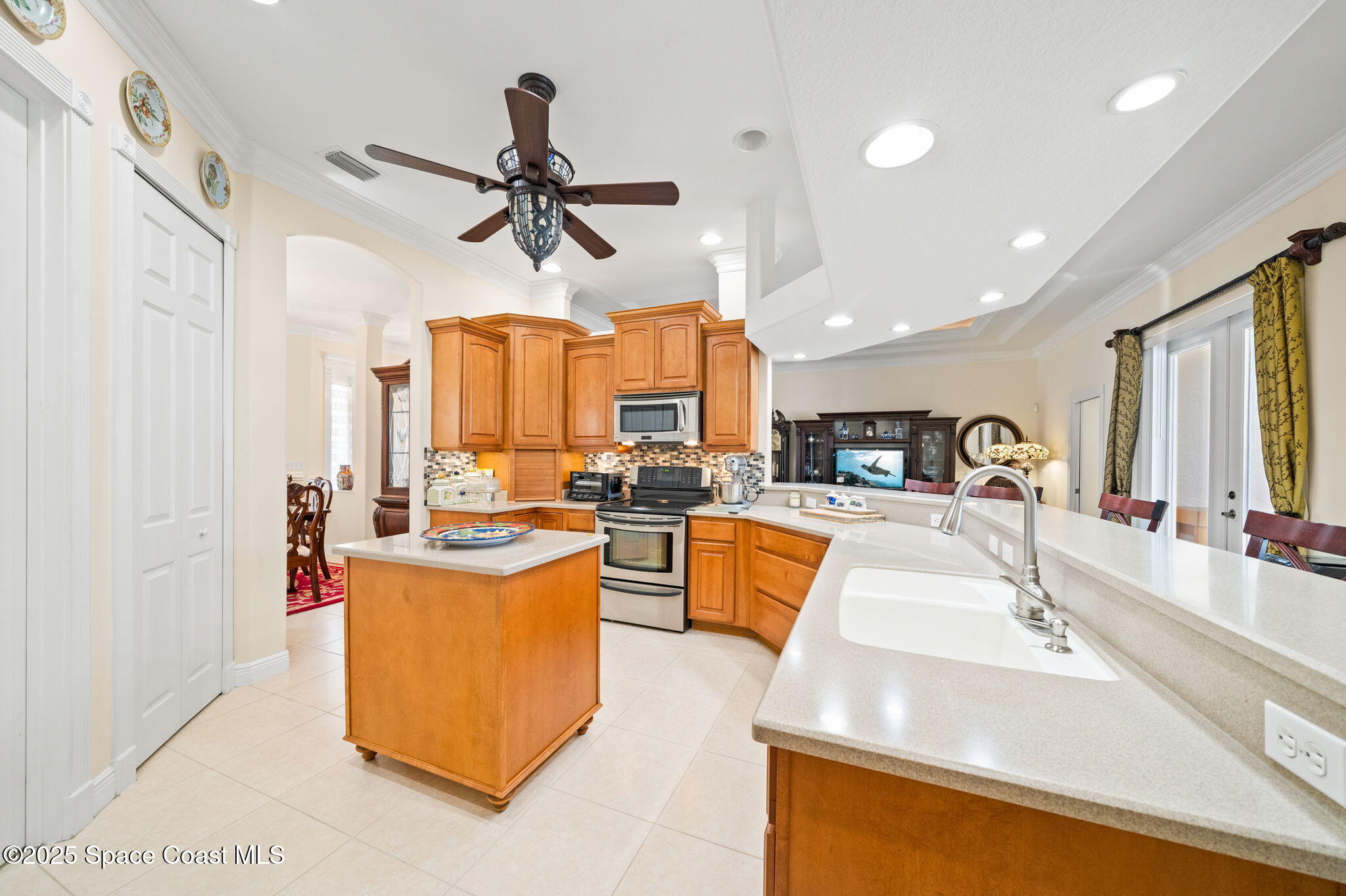 1950 De Groodt Road SW