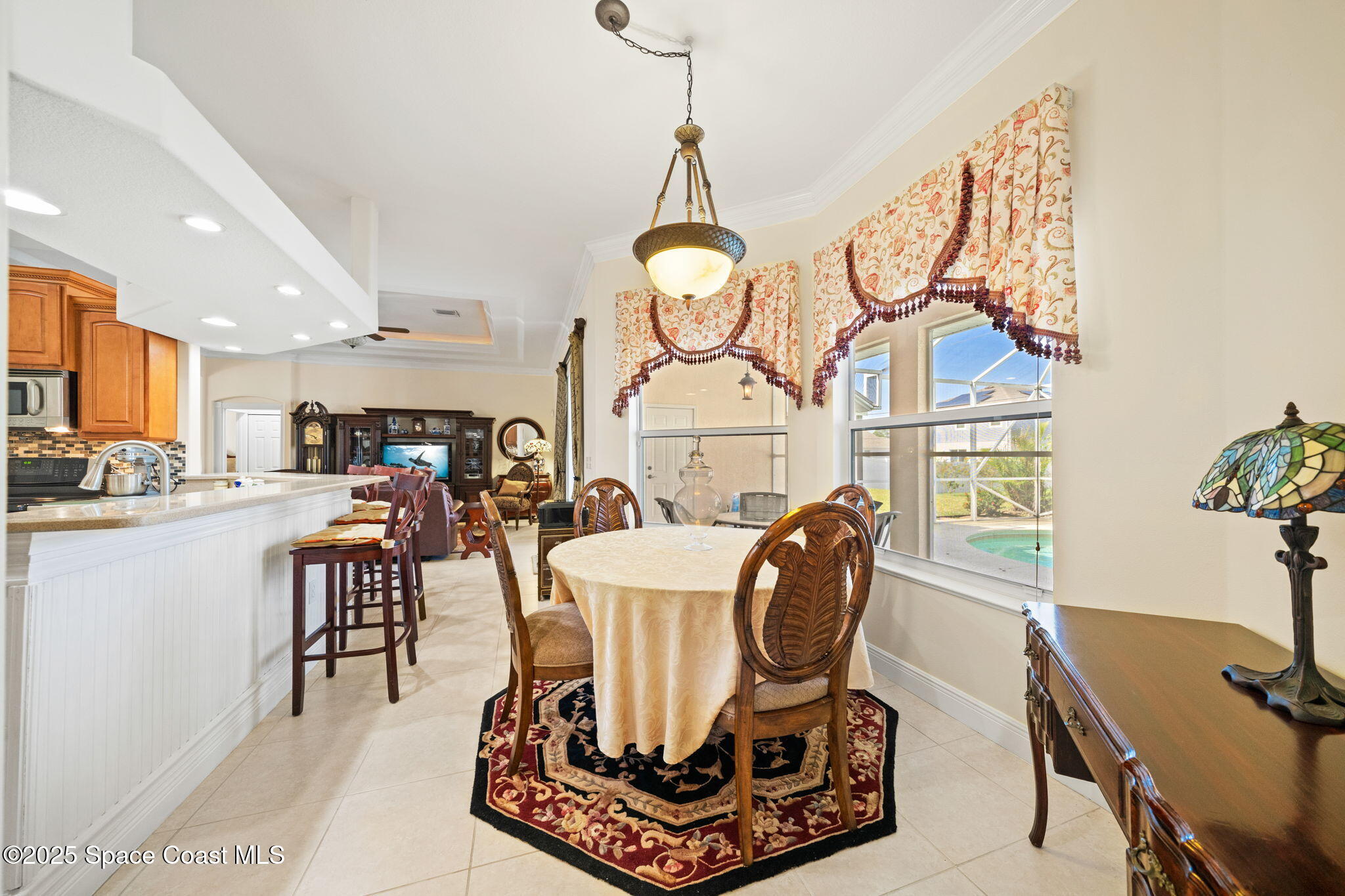 1950 De Groodt Road SW