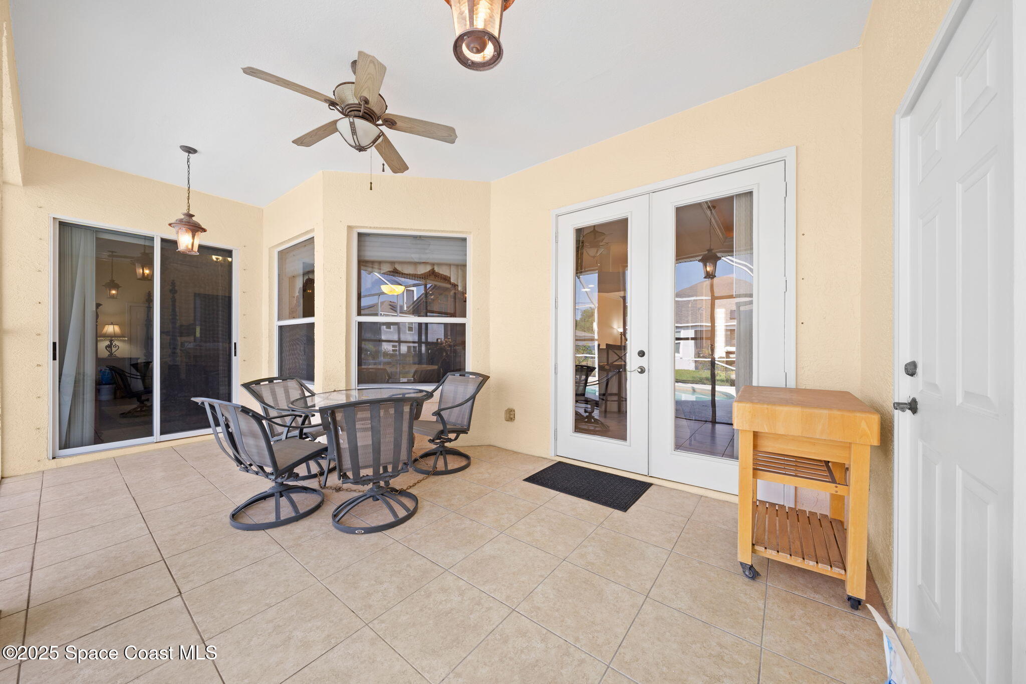 1950 De Groodt Road SW
