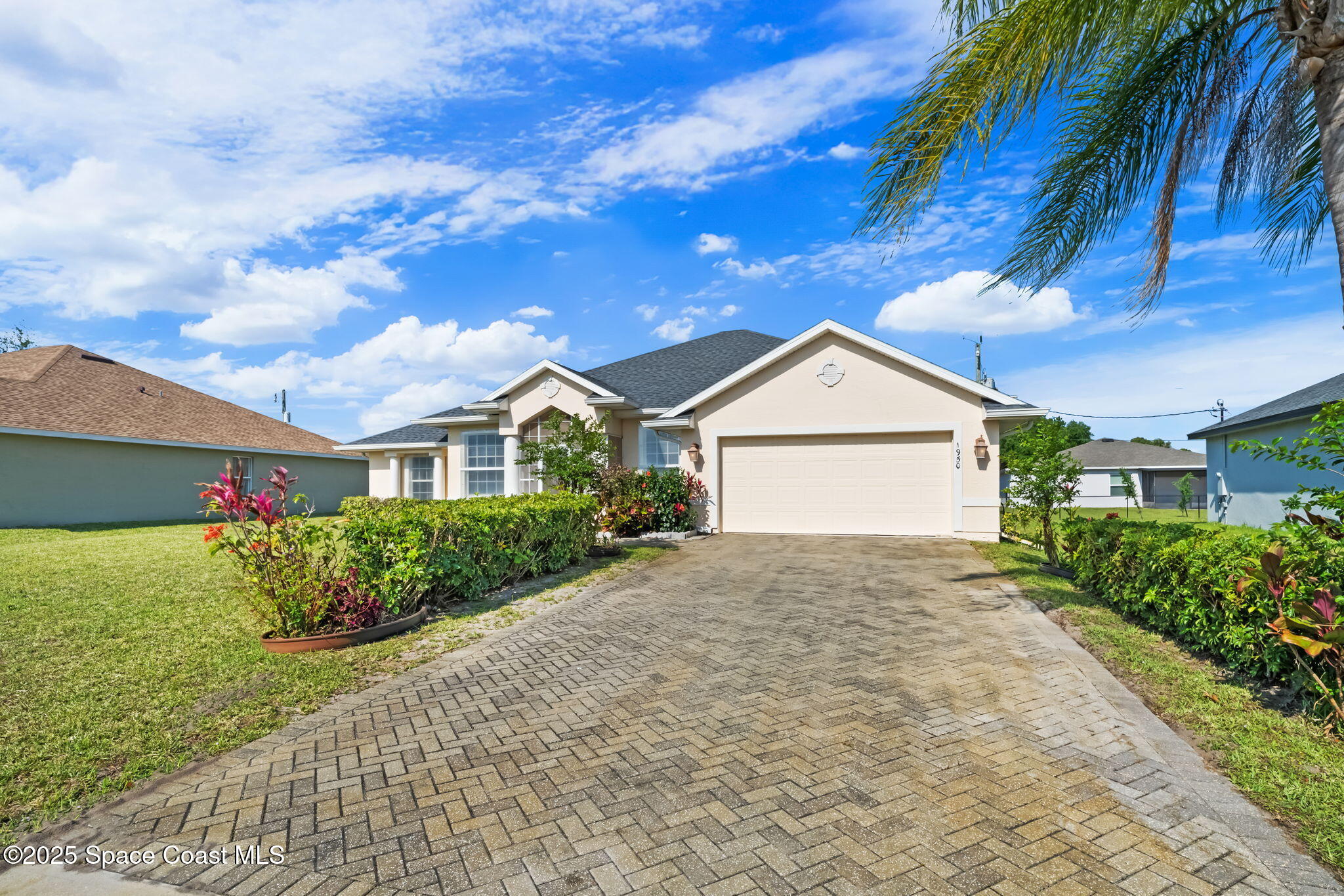 1950 De Groodt Road SW
