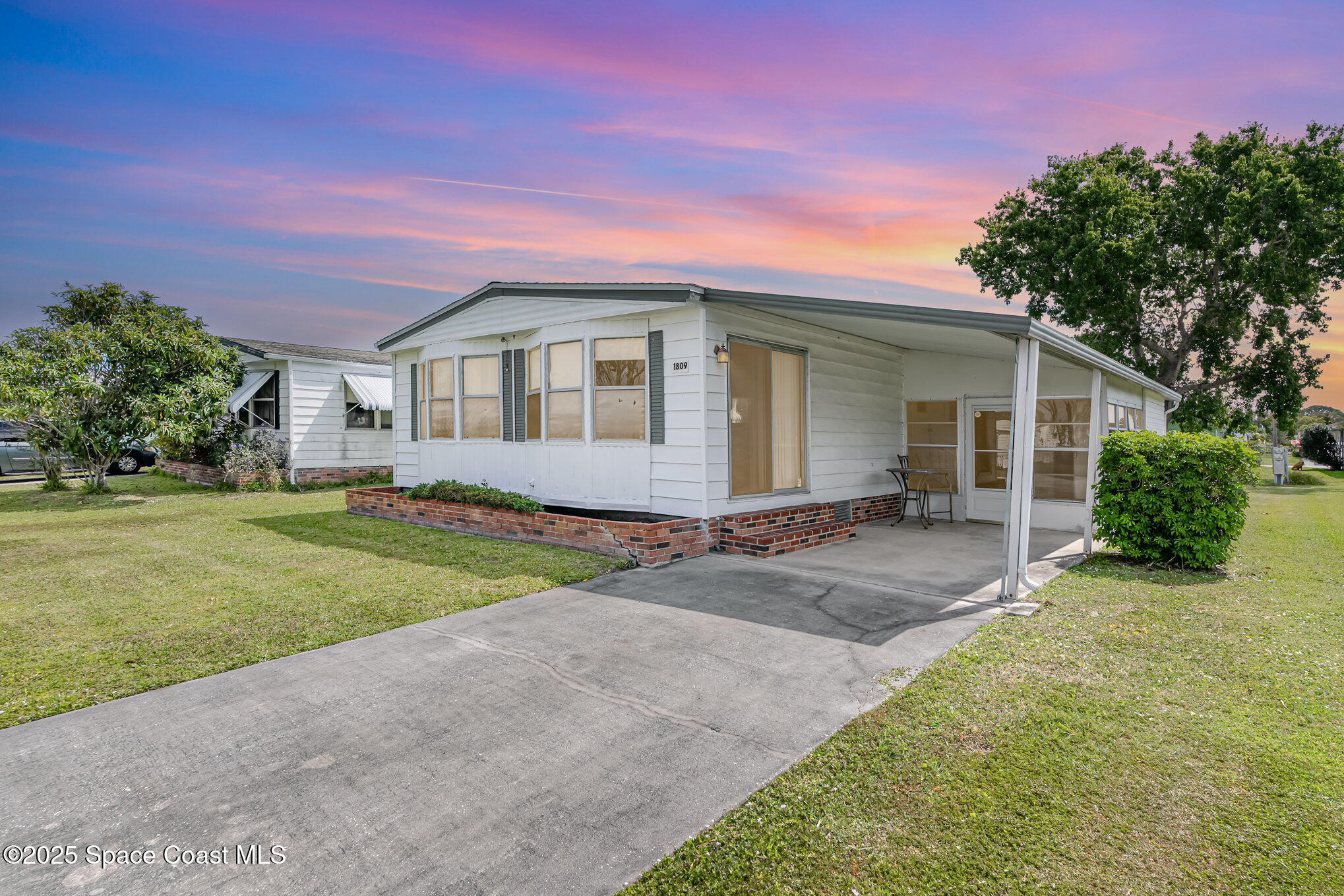 1809 Sago Palm Street NE
