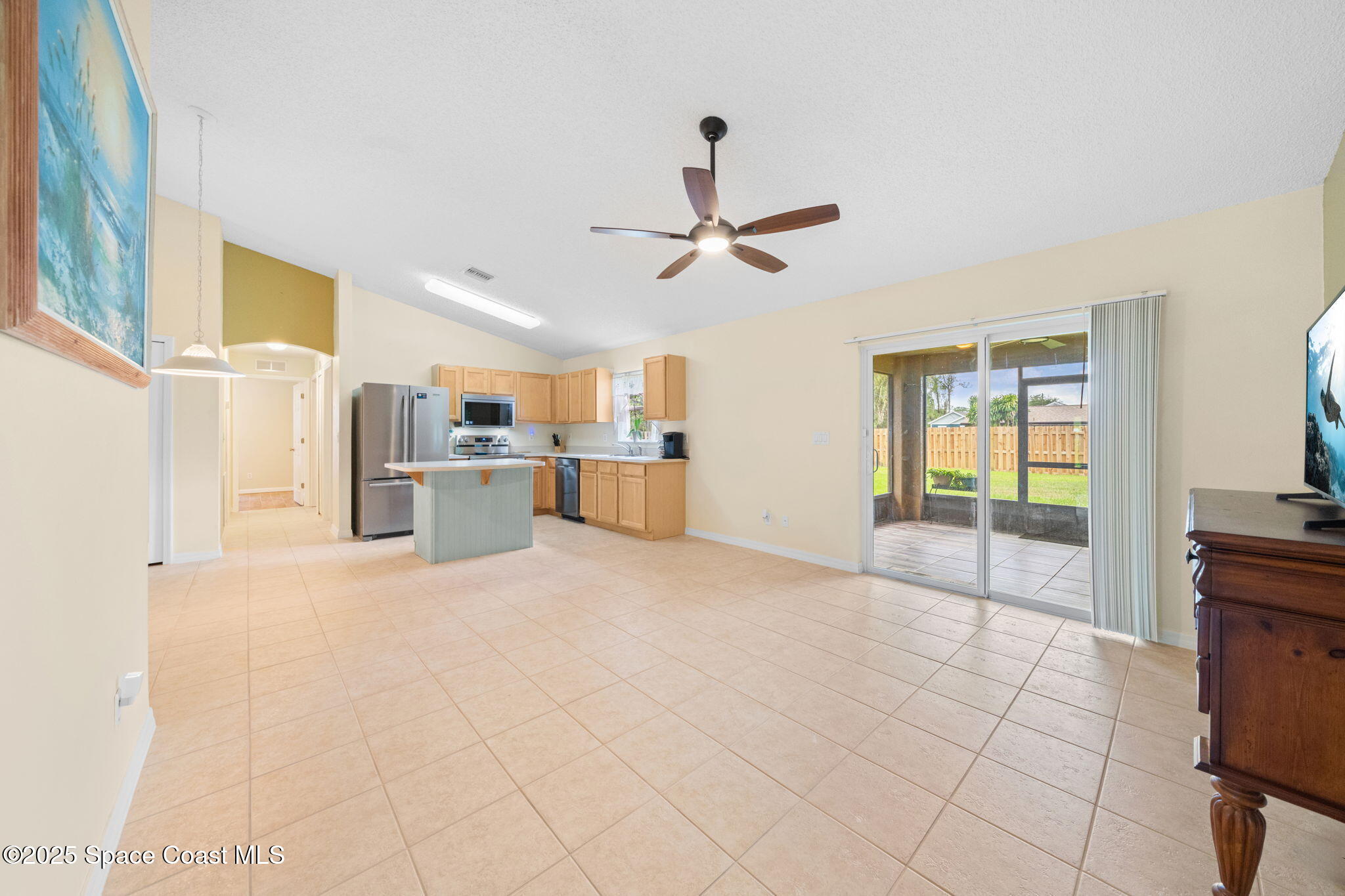 990 Sablon Street SE