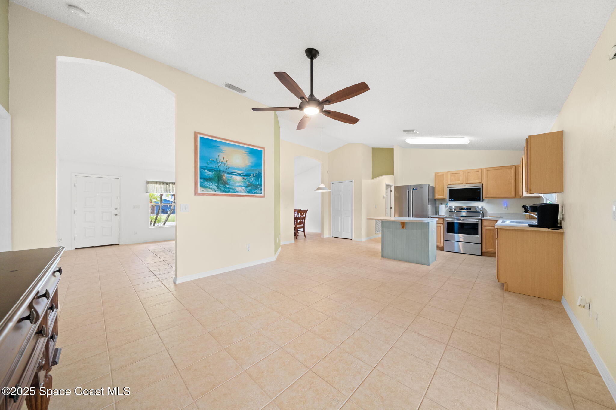 990 Sablon Street SE