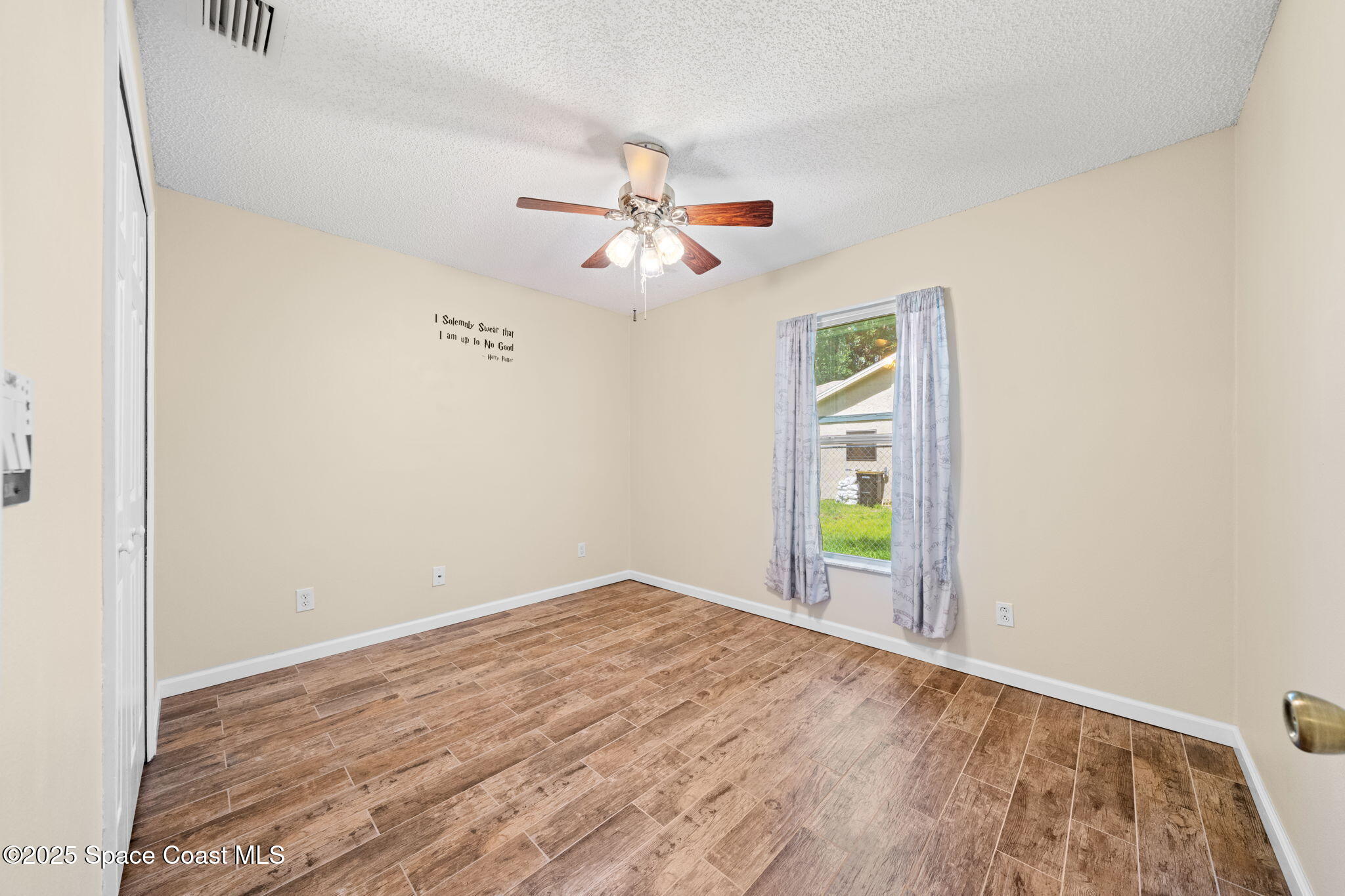 990 Sablon Street SE