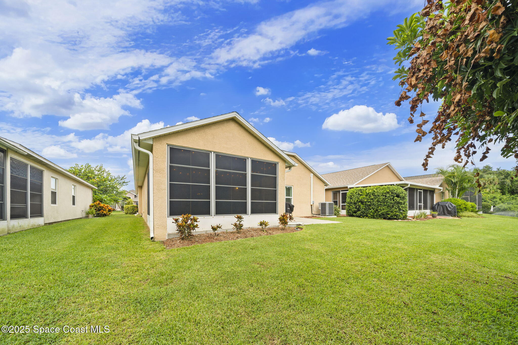 1160 Pine Creek Circle NE