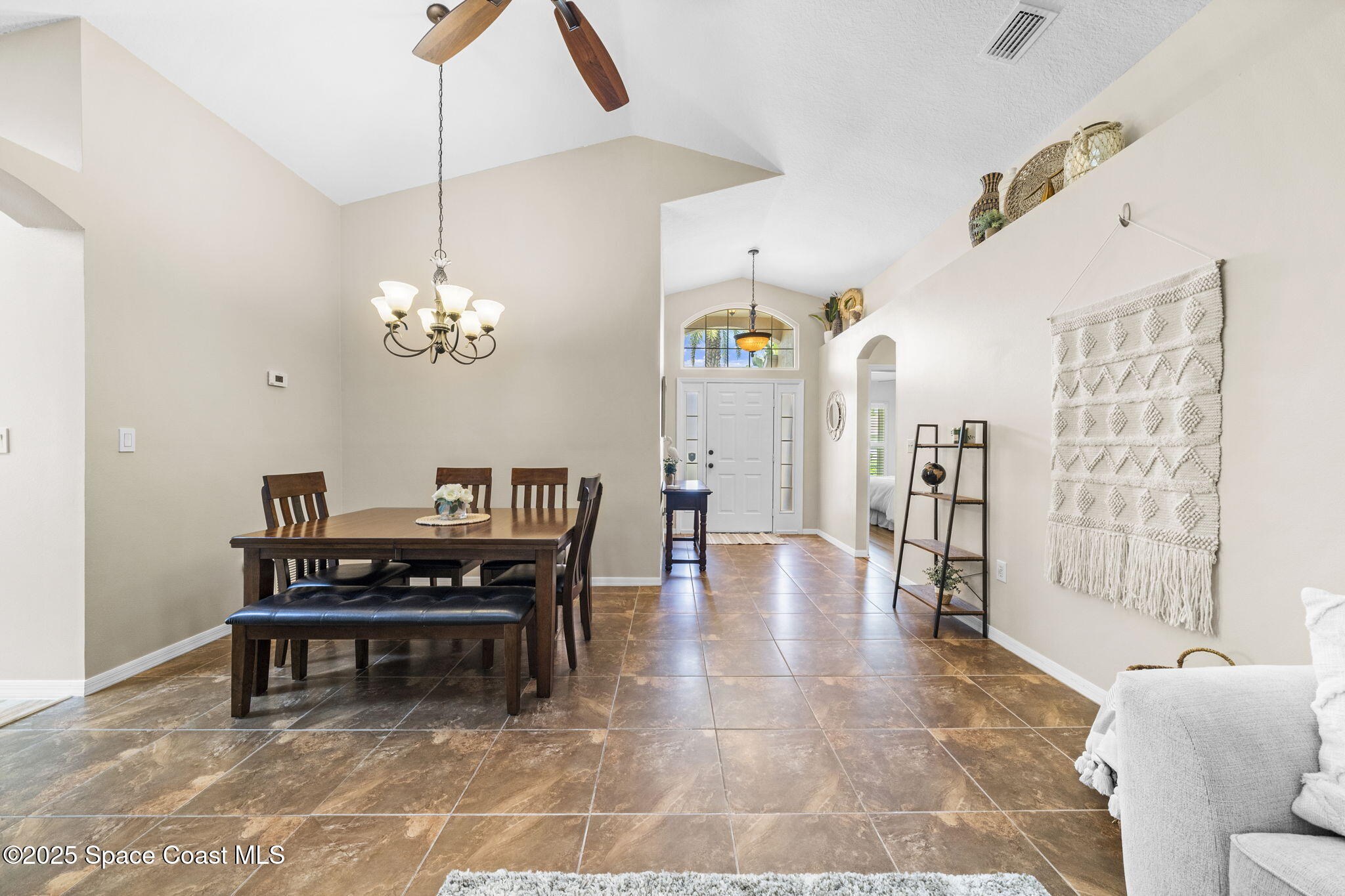 1160 Pine Creek Circle NE