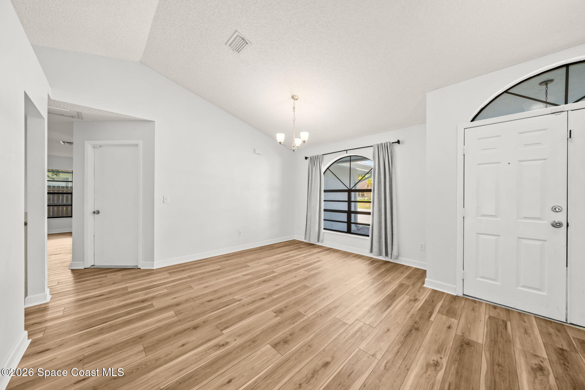 221 Seahorse Circle SE