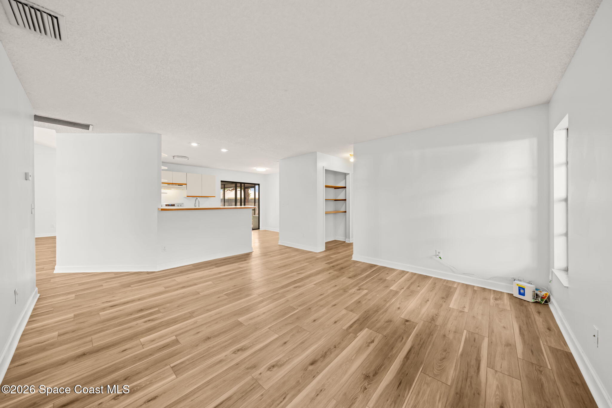 221 Seahorse Circle SE