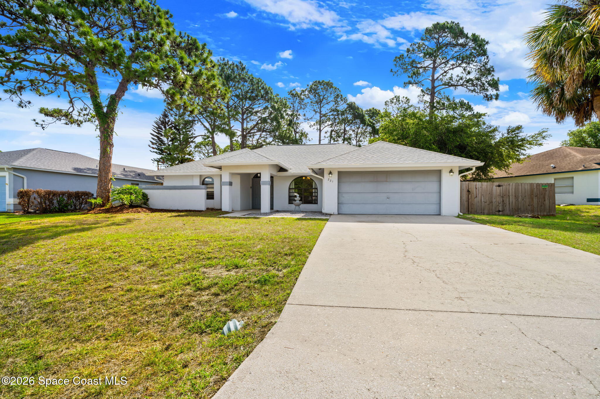 221 Seahorse Circle SE