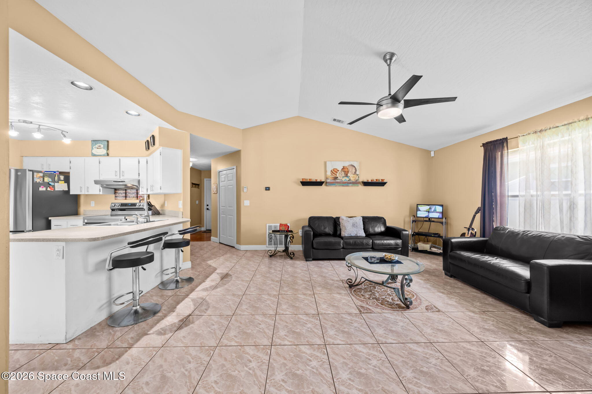 413 Lisa Road NE