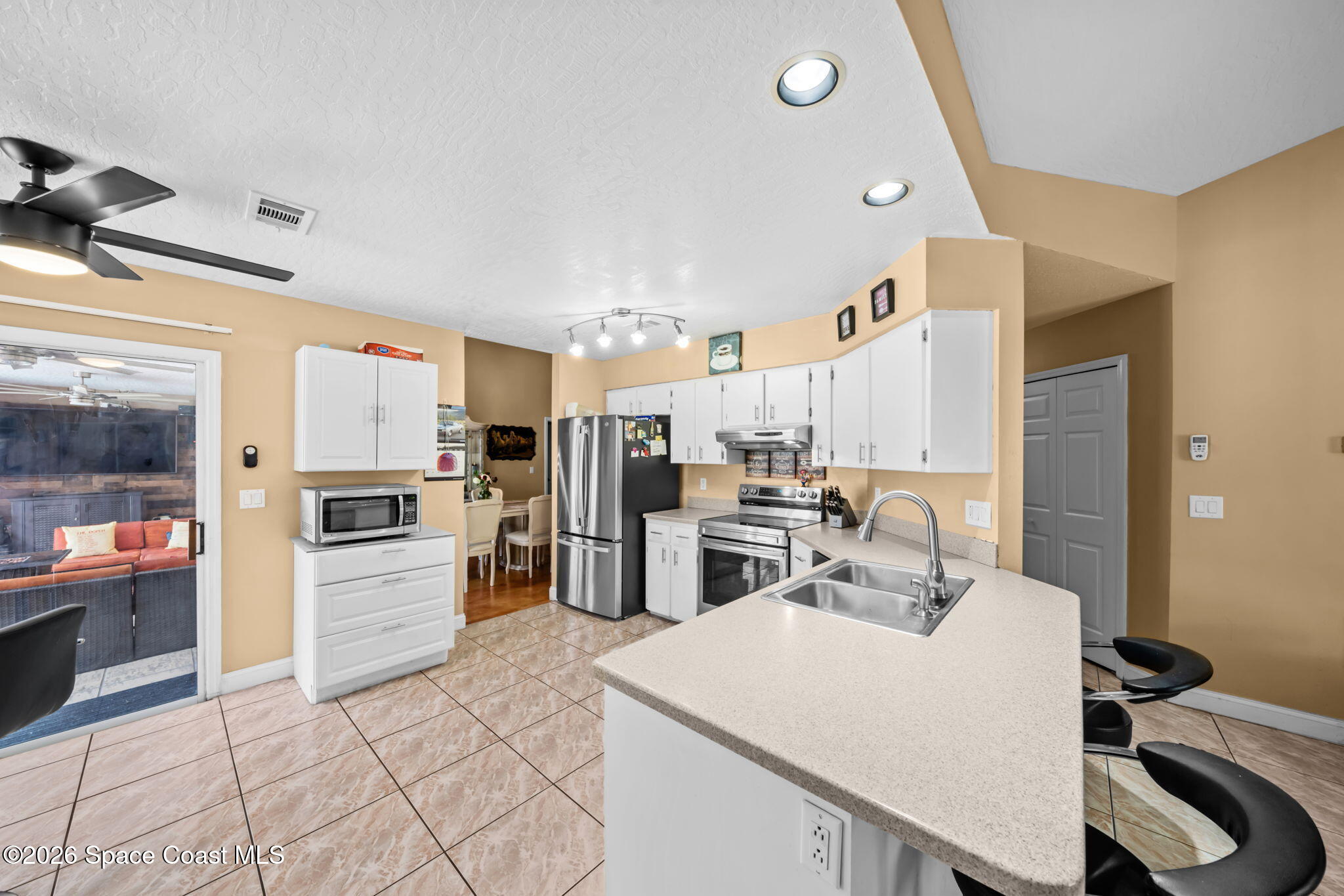 413 Lisa Road NE