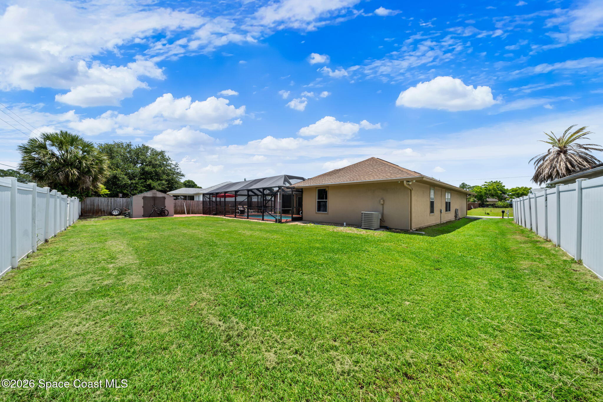 413 Lisa Road NE
