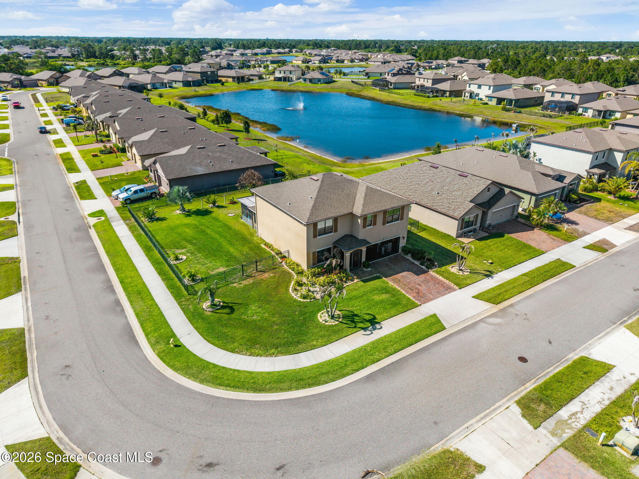 777 Old Country Road SE