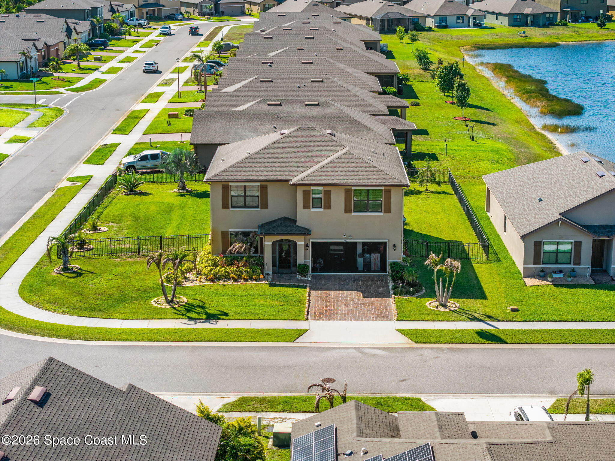 777 Old Country Road SE