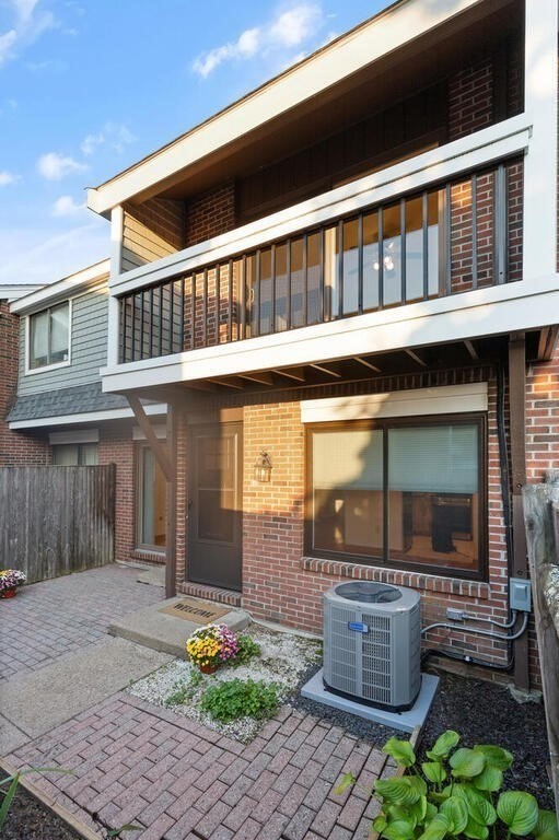 51 Rosewood Dr # 51