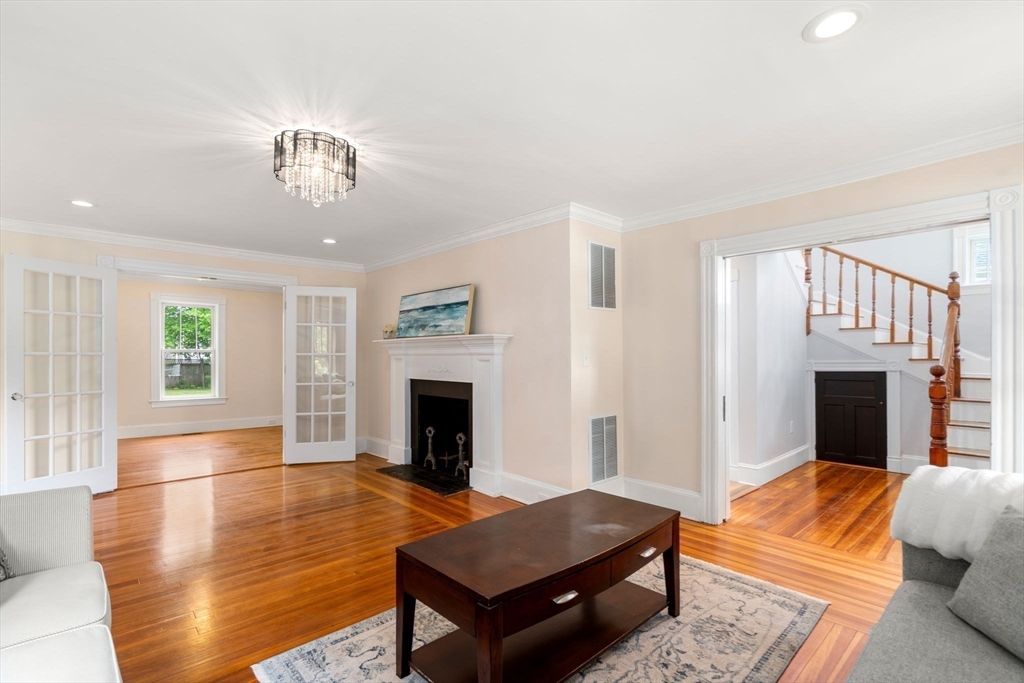 11 Pembroke St