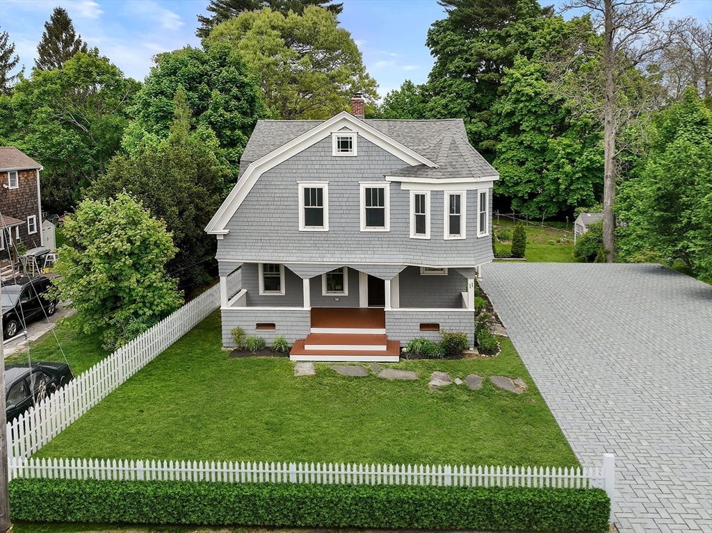 11 Pembroke St