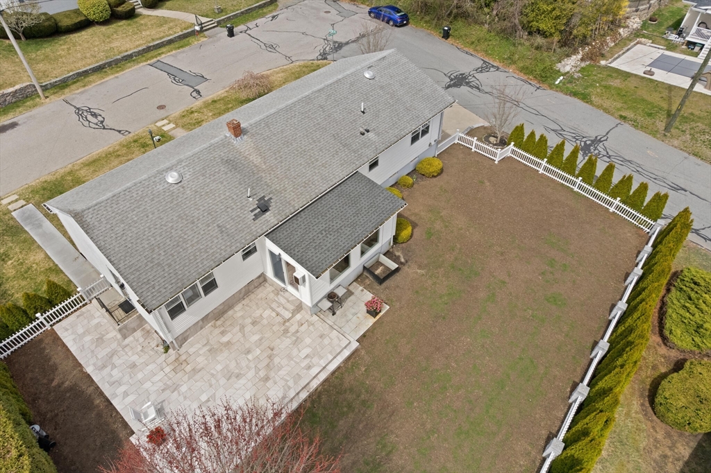 16 Basswood Ave