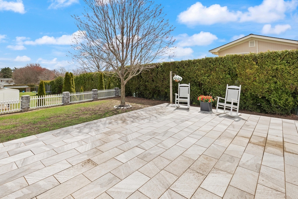 16 Basswood Ave