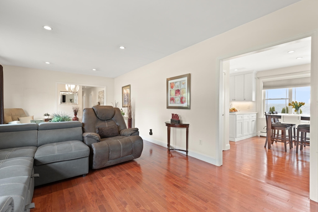 16 Basswood Ave