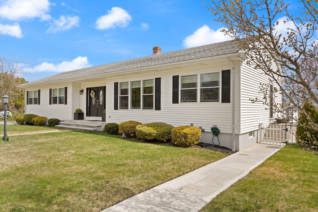 16 Basswood Ave