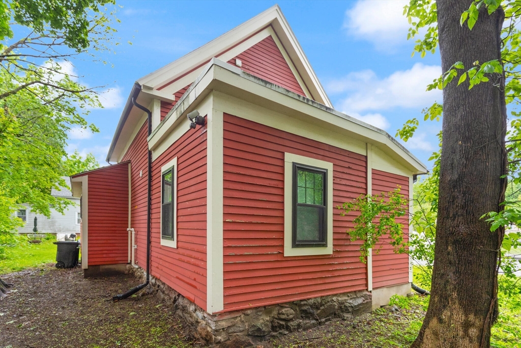 99 Lincoln St