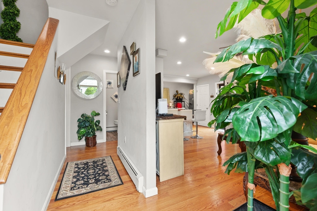 99 Lincoln St